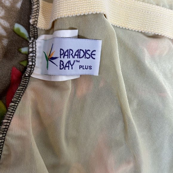 Paradise Bay Plus Floral one Piece Swimsuit Sz 22W - Picture 10 of 14